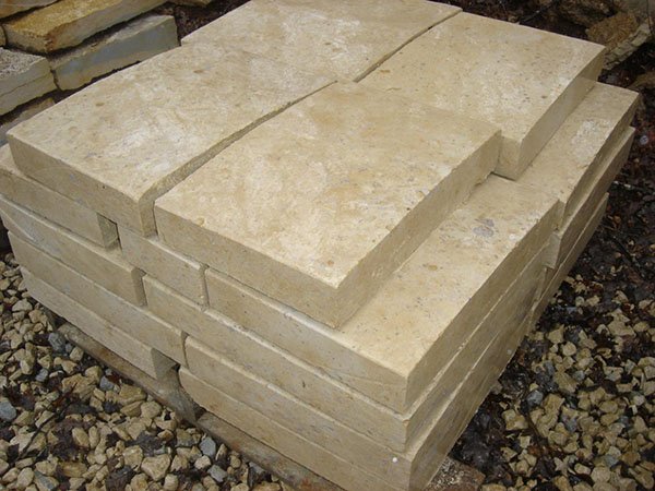 pierre-batiment-bourgogne